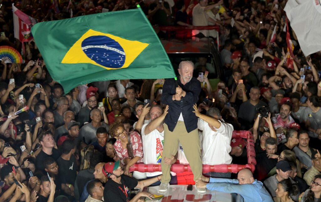 Reeleito, Lula herda pendências sobre casos Lulinha e Marcola
