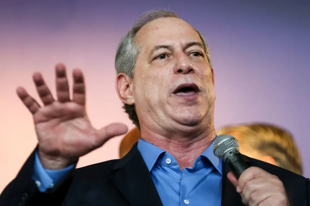 Justiça Eleitoral condena Ciro Gomes por violência política de gênero contra prefeita do Ceará