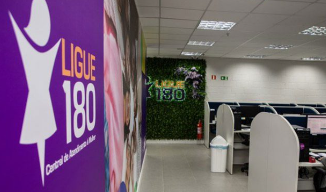 Ligue 180 lança cartilha para identificar vítimas de tráfico de pessoas