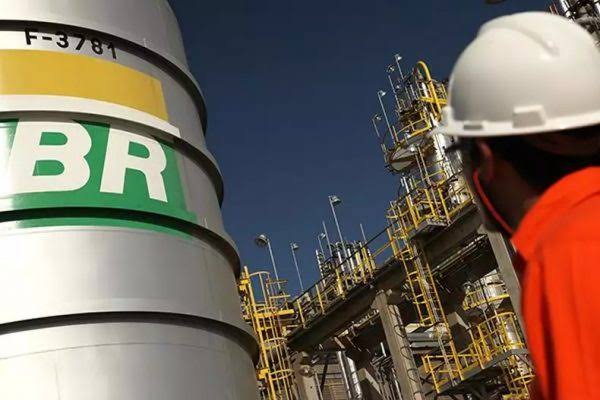 Petrobras defende reajustes de preços para evitar desabastecimento