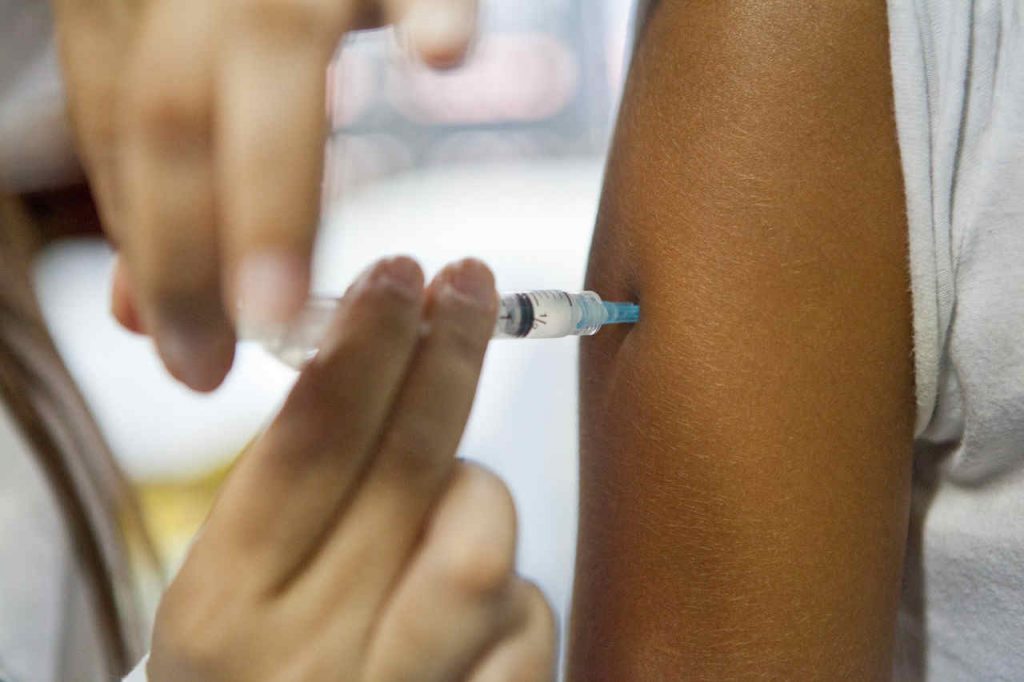 Veja onde se vacinar contra sarampo em Aparecida; vírus voltou a preocupar