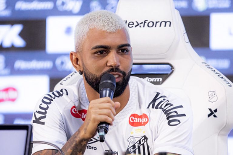 Gabigol destaca ‘sentimento especial’ na volta ao Santos e diz estar pronto para jogar