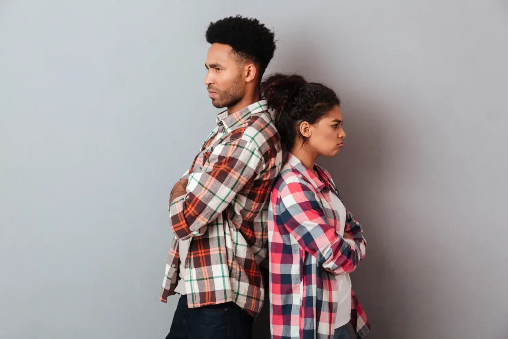 Cadê os homens? Os dados explicam por que está mais difícil encontrar um parceiro no Brasil