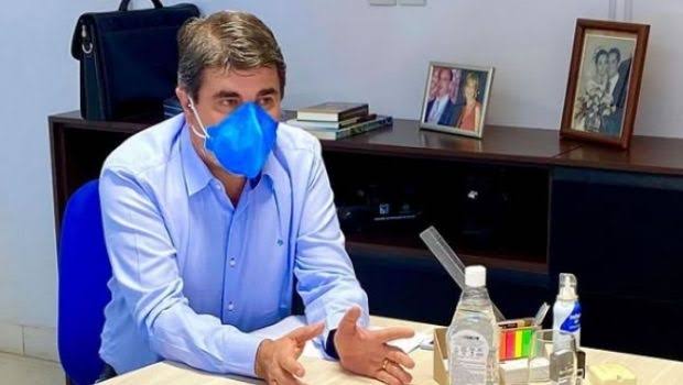 URGENTE: Prefeito alvo de investigação é afastado pela Câmara