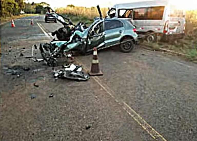 Tragédia: 4 morrem em grave acidente na GO-164