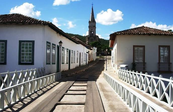 Covid-19: Prefeitura de Goiás decreta toque de recolher