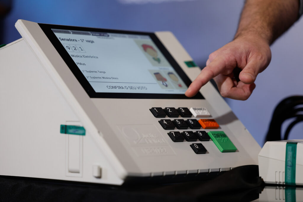 Para 16% dos eleitores, Brasil não é uma democracia, diz Datafolha