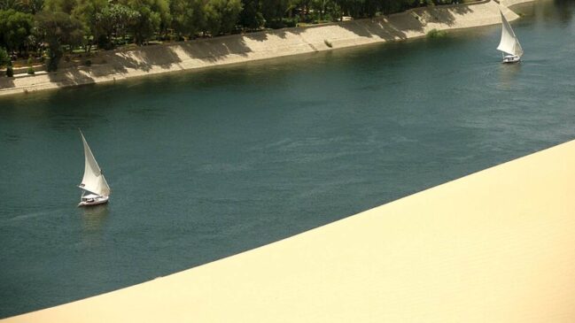 Rio artificial é visto como a ideia do século, pode levar água ao deserto por 170 km e salvar a vida de 120 milhões de pessoas