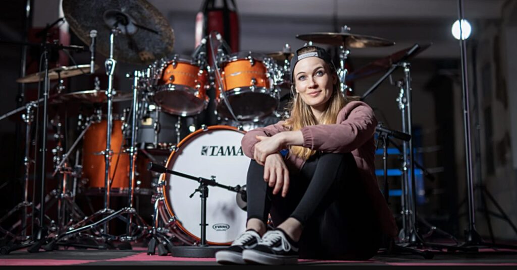 Rush anuncia turnê para 2026 e apresenta nova baterista