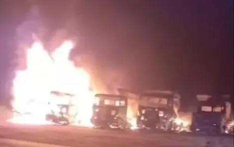 Vigilante dorme com cigarro aceso e causa incêndio em Uruaçu