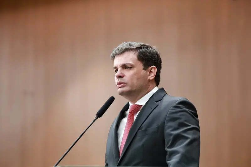 Cotado para presidir a Assembleia, Issy Quinan cita discrição durante substituição de Bruno Peixoto