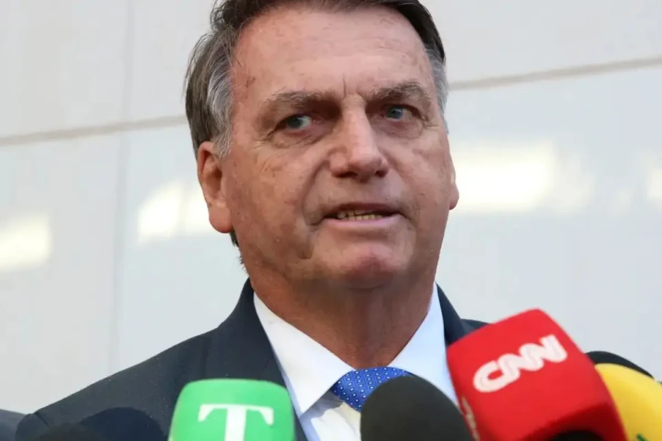 Advogados de Bolsonaro já preparam pedido de redução de pena ao STF