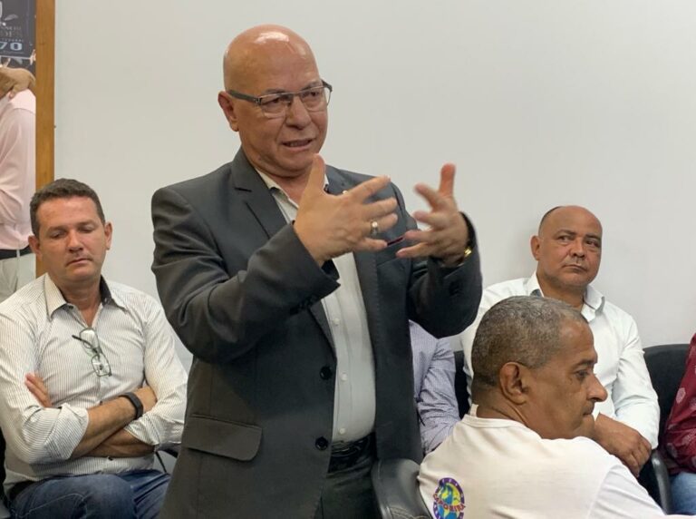 Professor Alcides só permanece no PP se Baldy deixar o comando