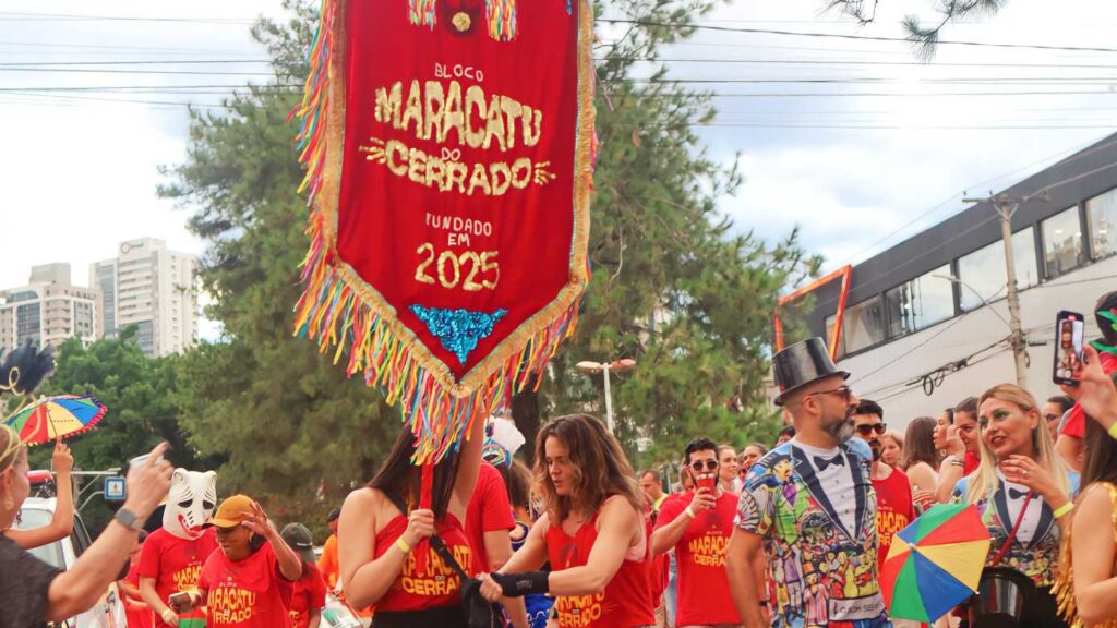 Maracatu do Cerrado: Goiânia recebe bloco de carnaval que mistura Nordeste e Goiás