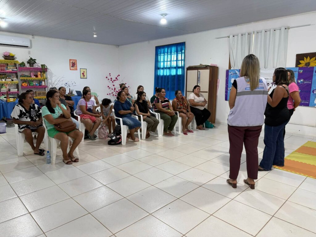 Iniciado curso de corte e costura para participantes do Projeto Mulheres Mil