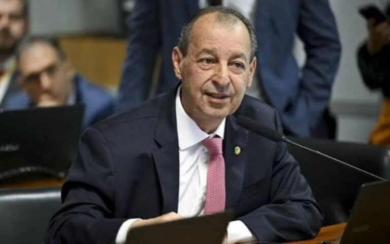 "Ninguém foi convidado para ser secretário", diz Omar Aziz sobre transição no AM