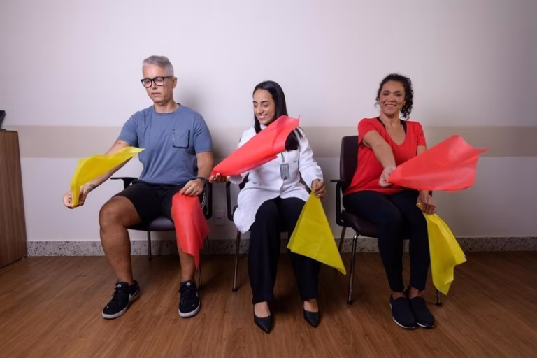 Dançar também é exercício: como a atividade movimenta corpo, cérebro e vida social depois dos 60