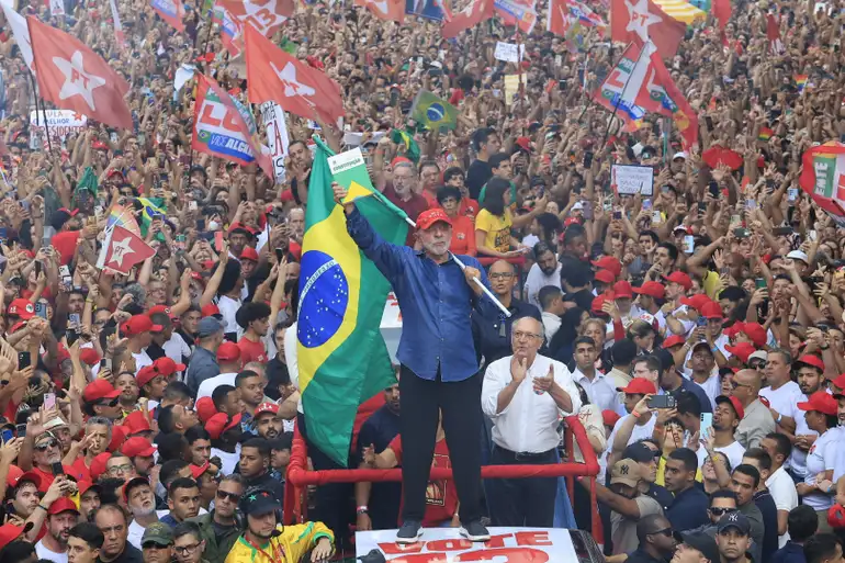 Mais de 100 países reconheceram reeleição de Lula; Argentina e EUA não fizeram anúncio oficial