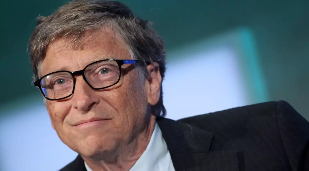 Bill Gates considera ciberataques o principal risco atual da Inteligência Artificial: “Teremos muitas surpresas desagradáveis”