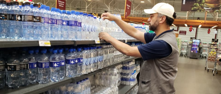 Operação do Inmetro fiscalizou 829 bebidas irregulares irregularidades