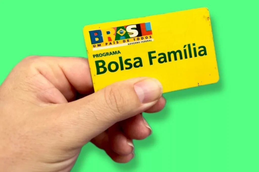 Medo de perder benefícios pesa contra Flávio, avalia diretor da Quaest