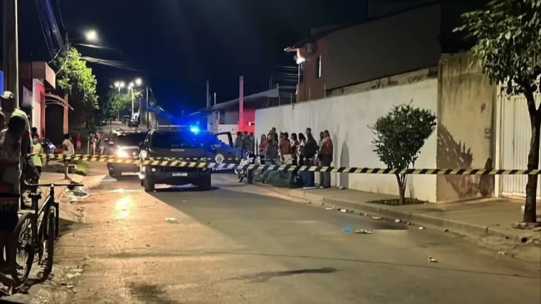 Barreiras registra três homicídios em menos de 24 horas; duas vítimas foram mortas a tiros e uma a facadas