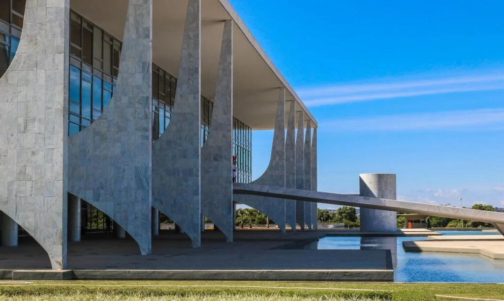 Instituto aponta impacto fiscal de R$ 40 bilhões em promessas de Lula