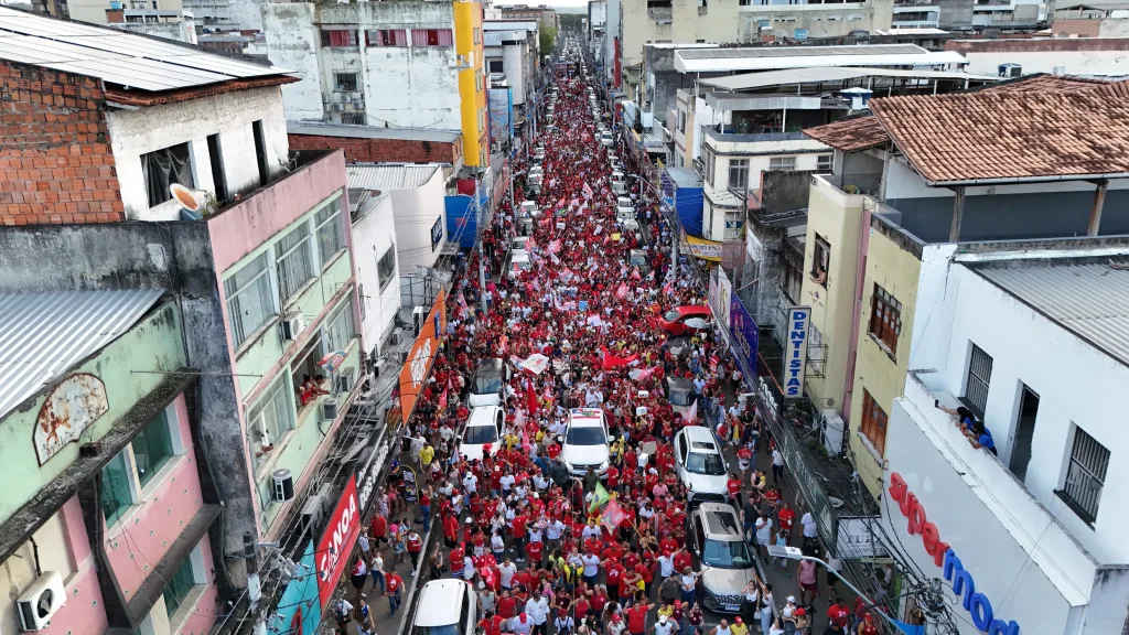 “SENTIMENTO É DE VIRADA”, AFIRMA JERÔNIMO NA CAMINHADA DE APOIO A LULA EM ITABUNA