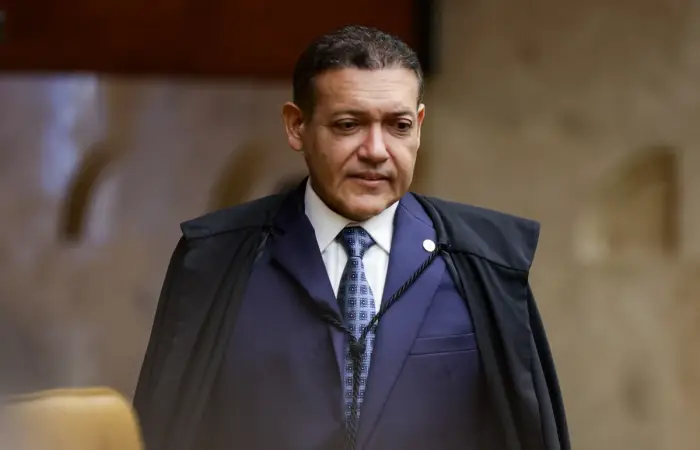 LUXO E POLÊMICA: Mansão de R$ 250 milhões teria sido reservada para ministro do STF