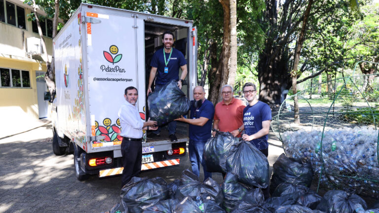 Unifor transforma reciclagem em solidariedade com doação de garrafas PET para a Associação Peter Pan