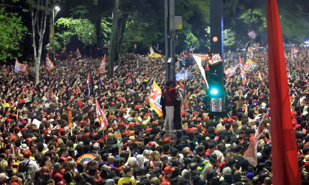Com 64,2 milhões de votos, Lula estabelece novo recorde em eleições presidenciais