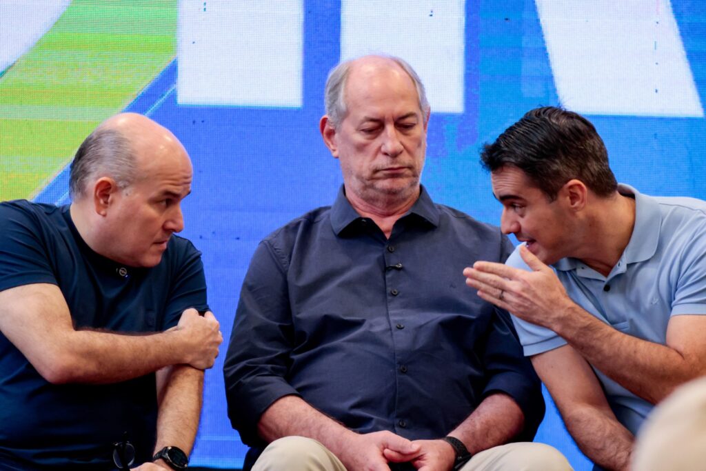 Artigo de Ricardo Alcântara: “Roberto Cláudio – escolhas e destinos”
