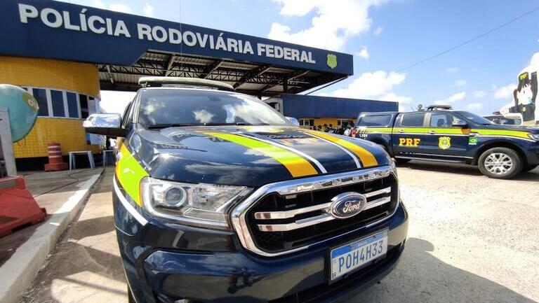 Motociclista morre em colisão com caminhão na BR-116, em Ipaumirim