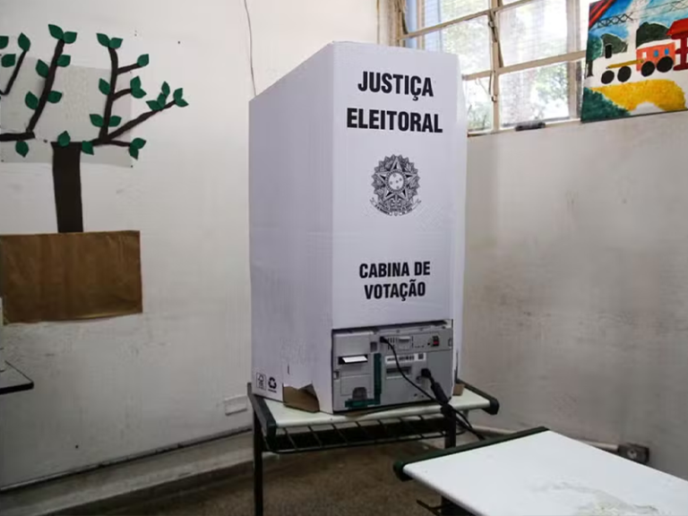 Barbalha terá transporte gratuito para eleitores neste domingo (25); confira todas as rotas