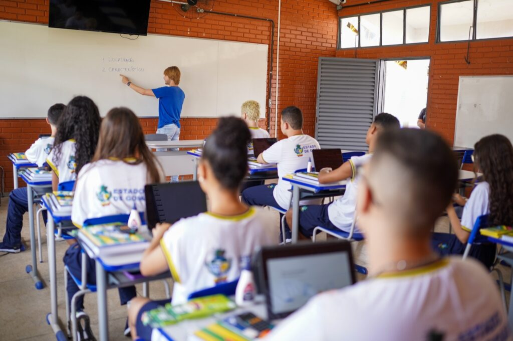 Governo de Goiás convoca 250 professores para posse em janeiro de 2027