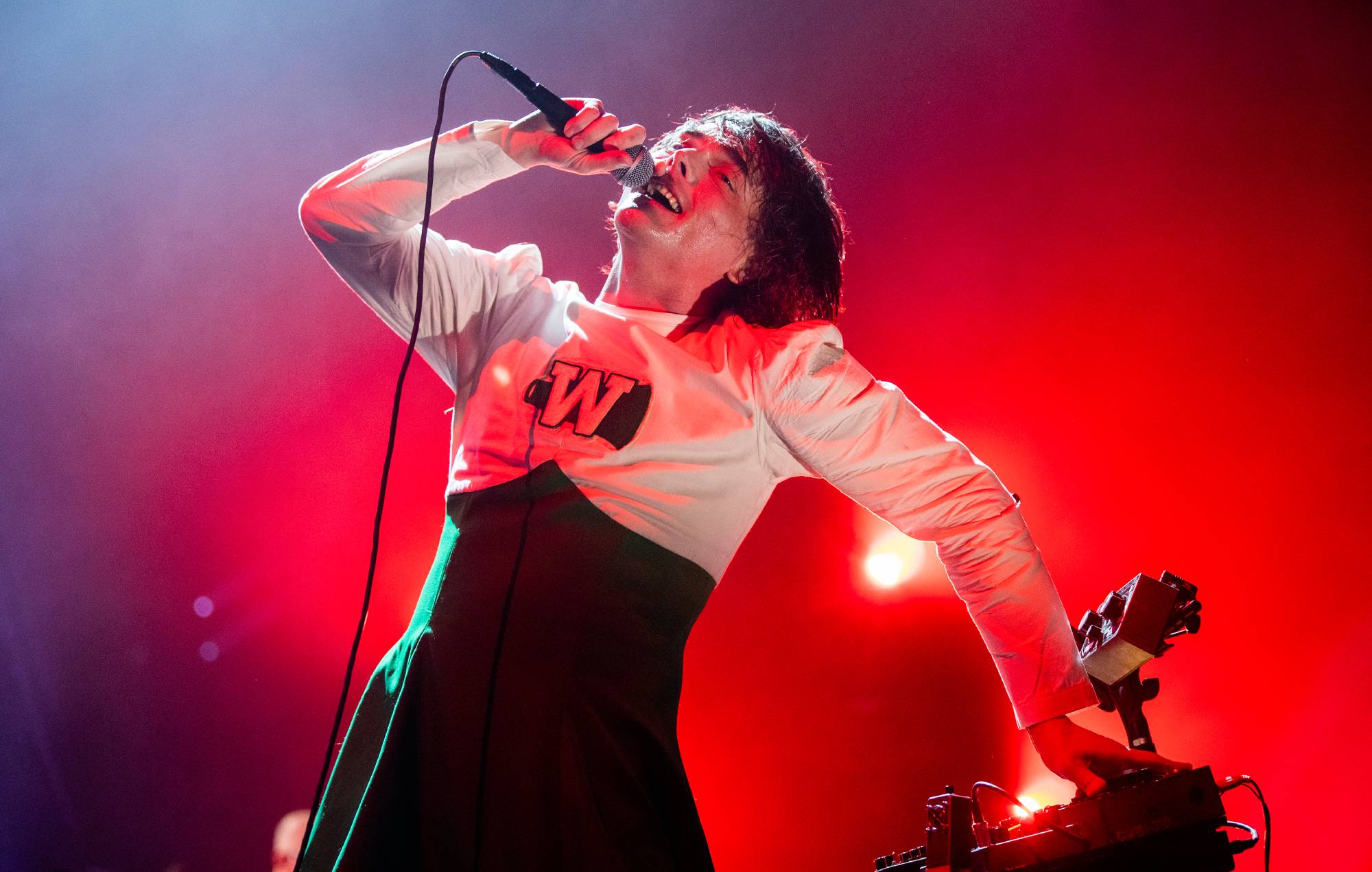 Gerard Way, do My Chemical Romance, revela planos de fazer novo álbum em 2027 e voltar a fazer turnês em 2028