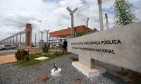 Quase metade dos policiais federais relata sofrimento psíquico, diz estudo