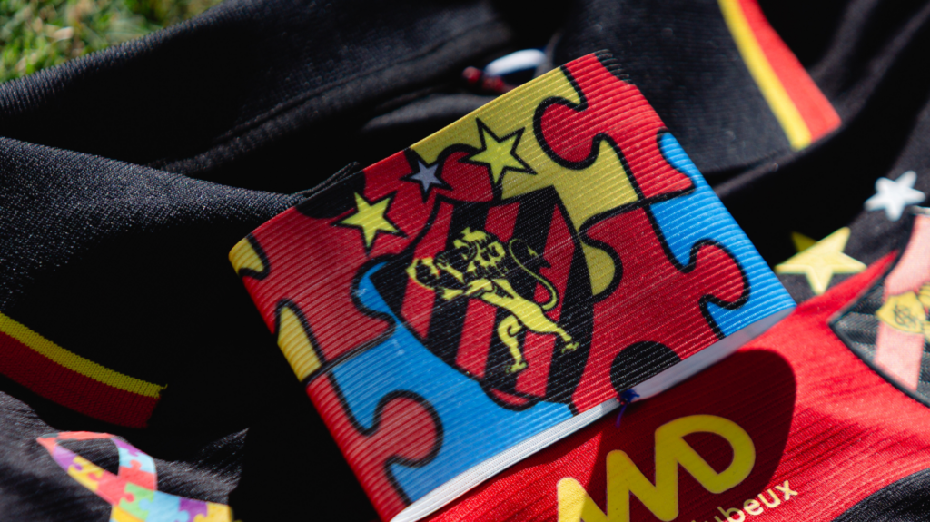Sport Recife abre leilão solidário com camisas usadas em jogo em apoio à conscientização sobre o autismo