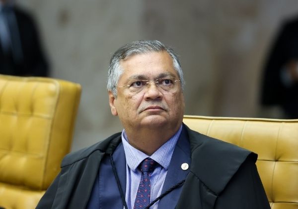 Flávio Dino desafia André Mendonça e reconduz Andrei Rodrigues à PF