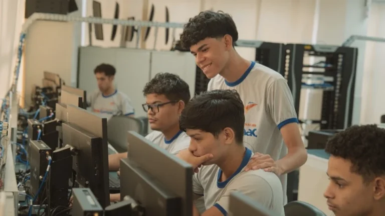 Senac e Cisco: filme mostra parceria que transforma vidas