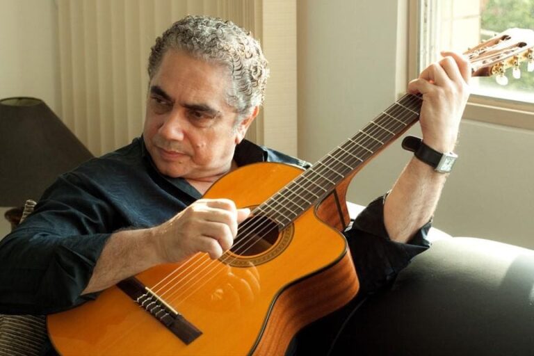 Paulinho Pedra Azul faz show em Fortaleza; guitarristas Anfrísio Rocha e Luiz Vianna abrem programação