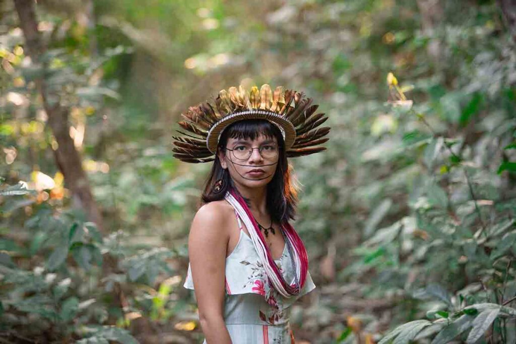 Txai Suruí abre 3ª edição da Conferência Internacional Amazônia e Novas Economias em Salvador