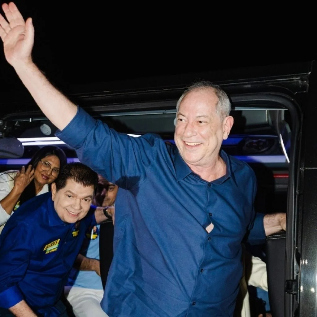 Ciro Gomes participa de caminhada em Quixeramobim nesta sexta-feira, 4