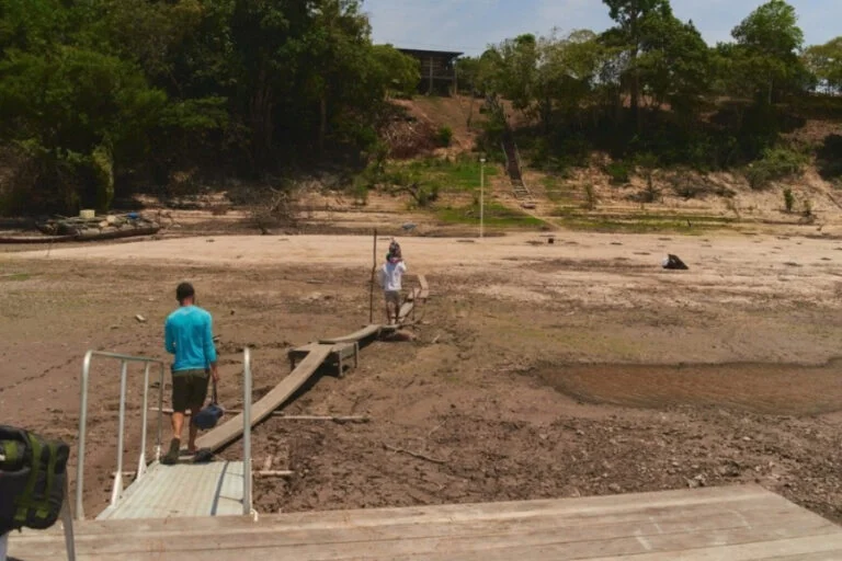 30 milhões de crianças estão expostas aos riscos climáticos no Brasil
