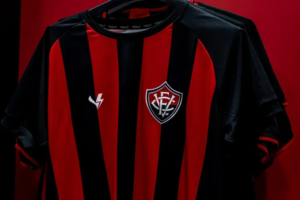 Vitória se reúne com patrocinador estrangeiro: “Ninguém no Brasil tem”