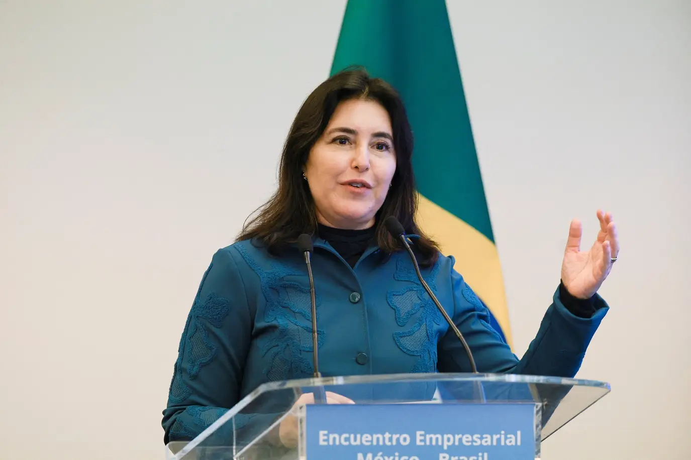 Simone Tebet estaria entre nomes considerados por Lula para o STF, diz colunista