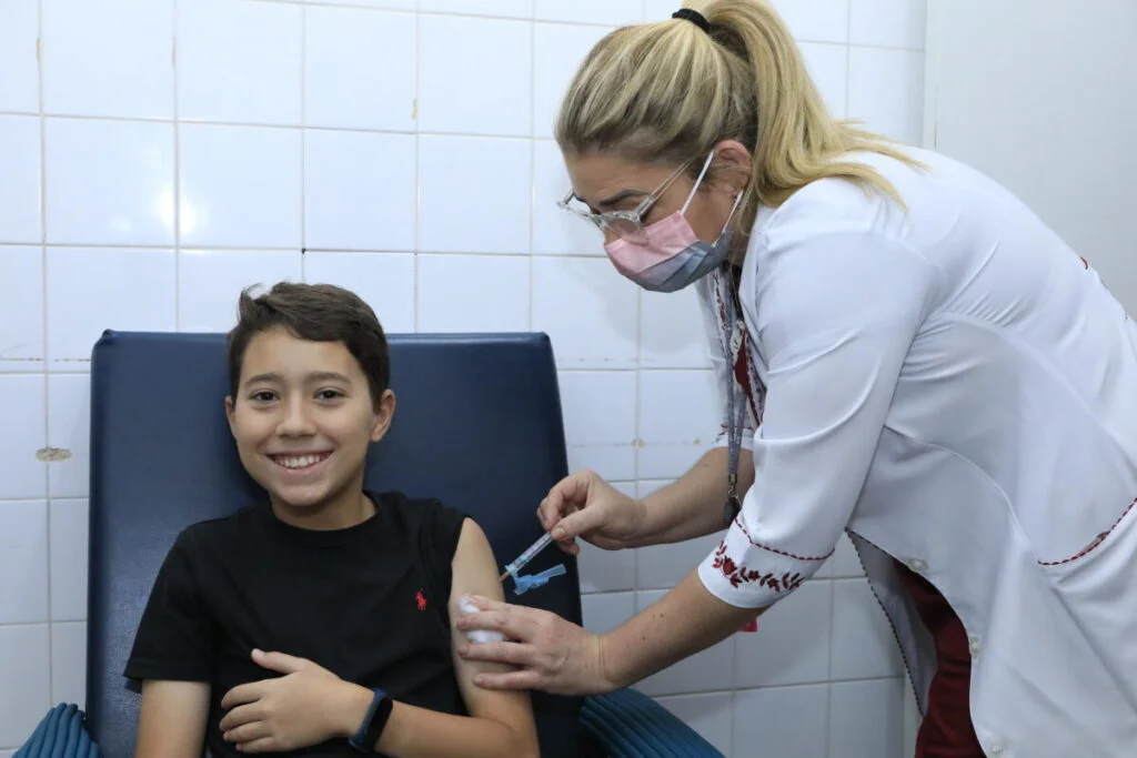 Df tem 45 mil jovens com vacinação da dengue incompleta