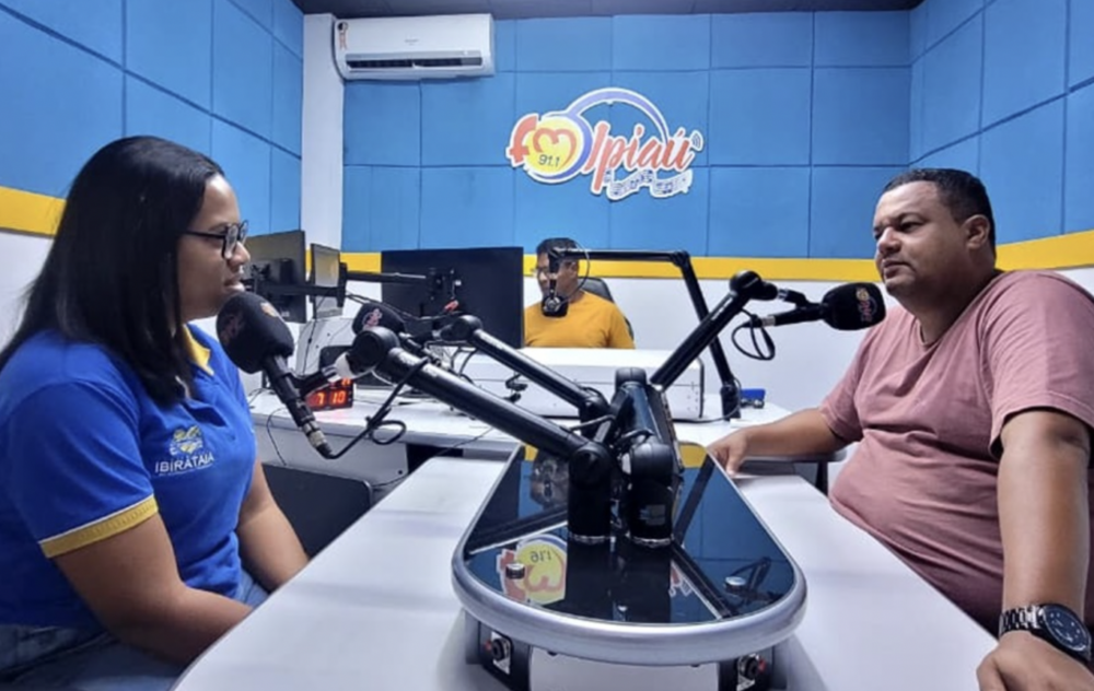 Ibirataia: Secretária Laís Nascimento destaca avanços da agricultura e novos projetos ambientais durante entrevista à Ipiaú FM