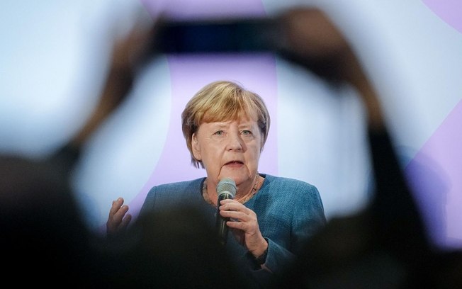 Angela Merkel endossa apelo por uma mulher na Presidência da Alemanha