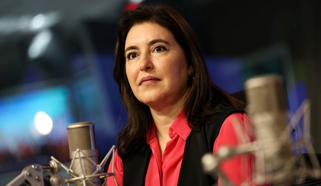 Simone Tebet estaria entre os nomes indicados por Lula ao STF, diz colunista